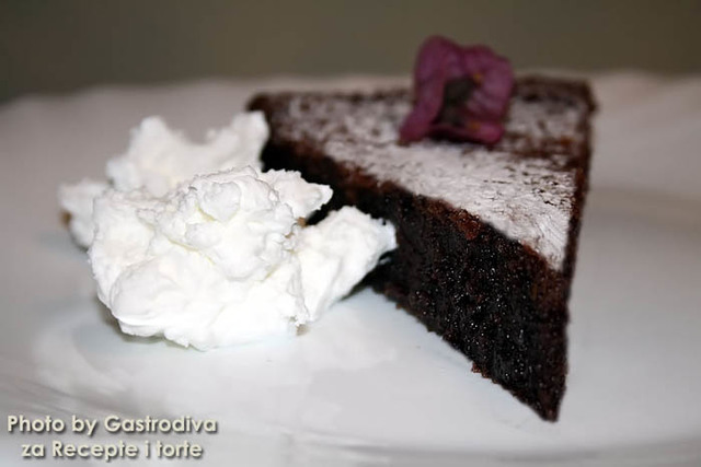 cokoladna torta