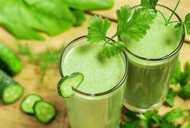 napitak sa mlijekom i krastavcima-smoothie